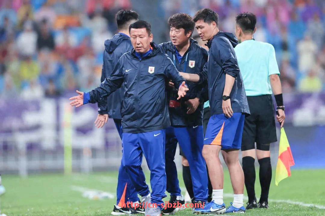 世俱杯直播-哪几位英超最佳教练曾被授予“年度主帅”？的简单介绍